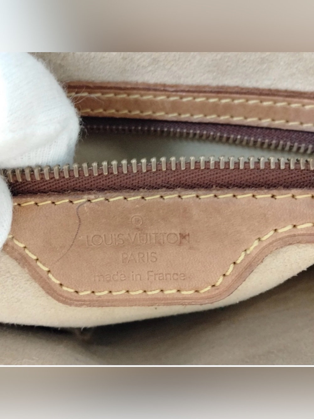 ✅AUTHENTIC✅LOUIS VUITTON LOOPING GM - Picture 12 of 14